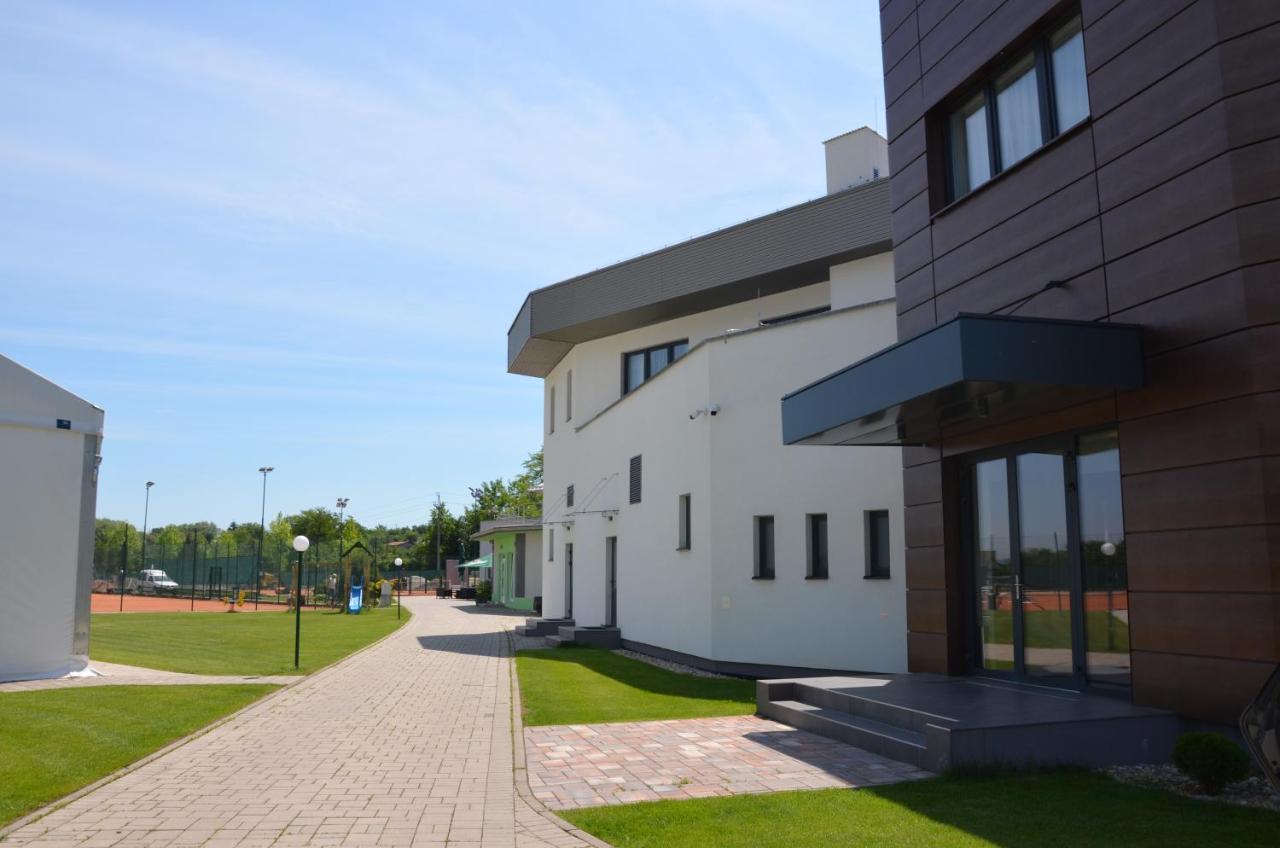 Penzion Rocket Club Lučenec Exteriér fotografie