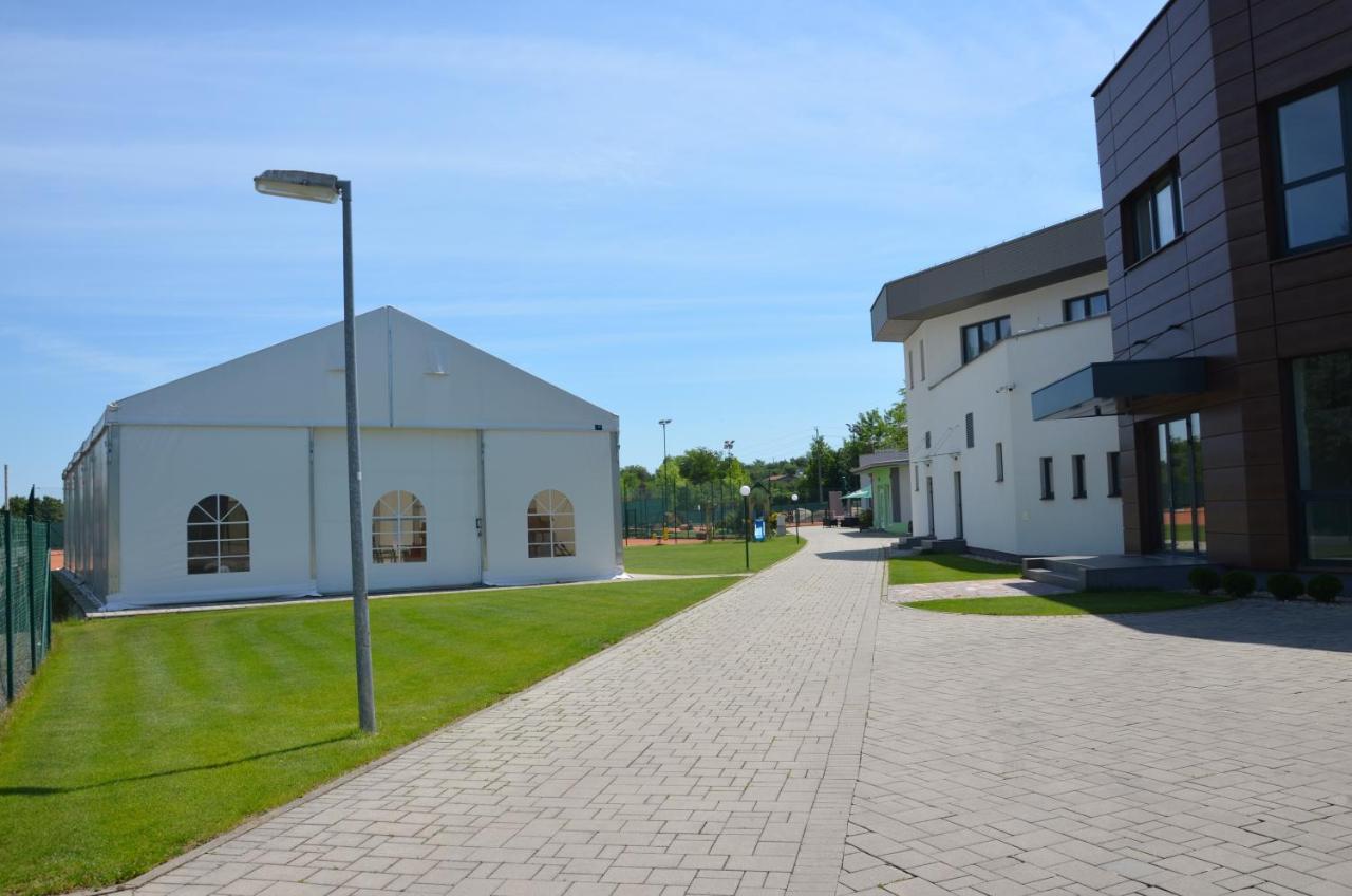 Penzion Rocket Club Lučenec Exteriér fotografie